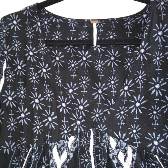 Free People Deep V tunic/peasant top navy/cream M - Picture 2 of 5